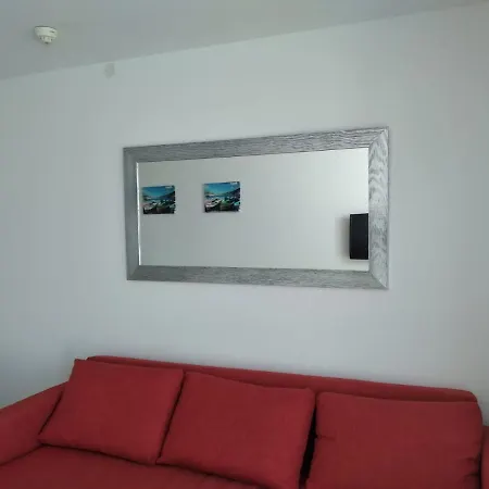 Cozy Malibu Park Apartment